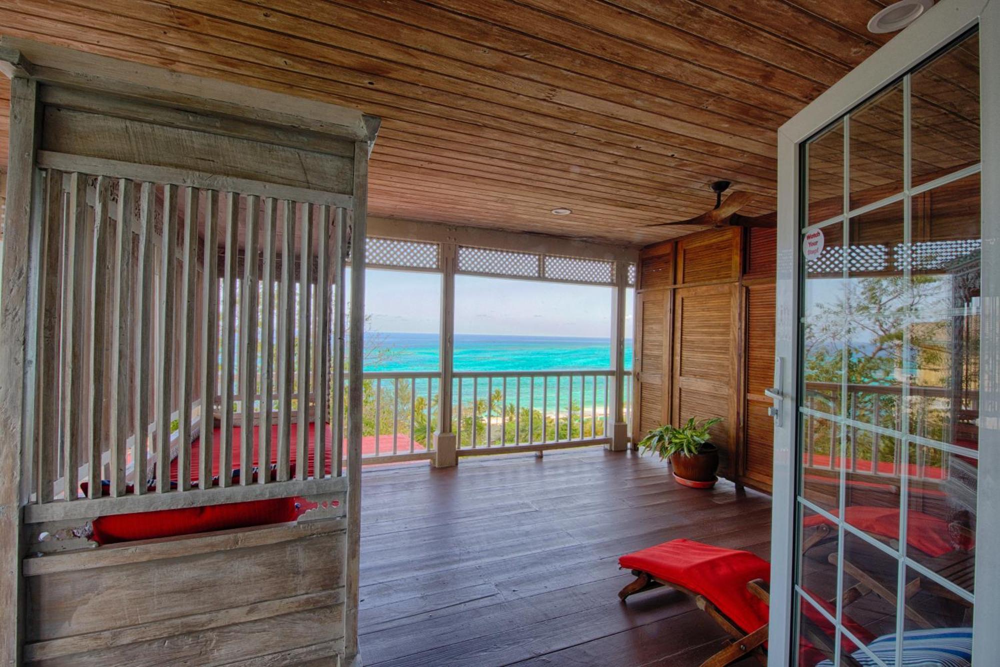 A Stone'S Throw Away Hotell Nassau Exteriör bild