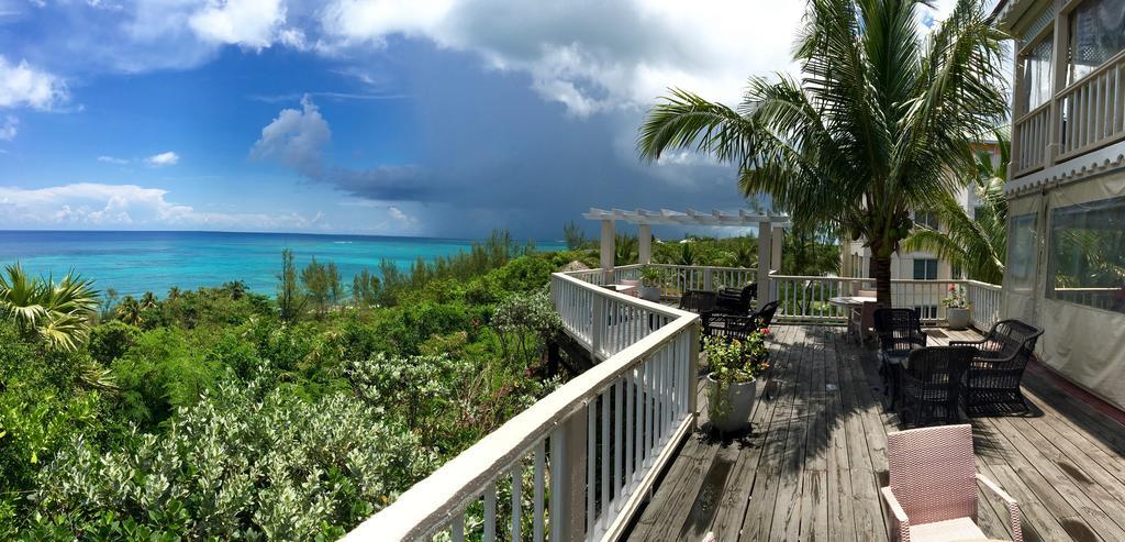 A Stone'S Throw Away Hotell Nassau Exteriör bild